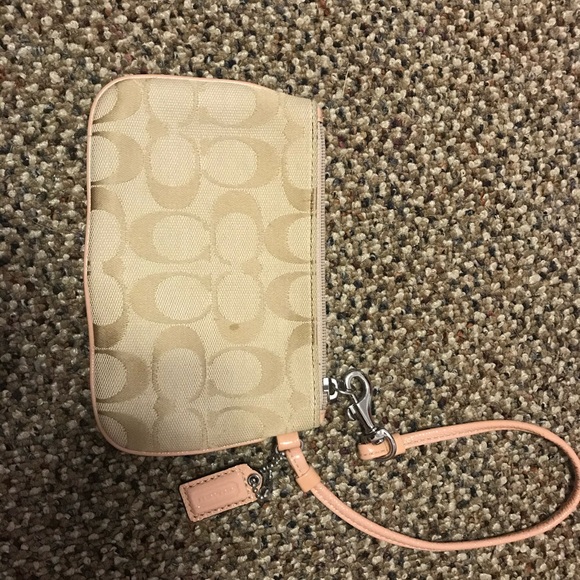 Small coach wristlet - Picture 2 of 3